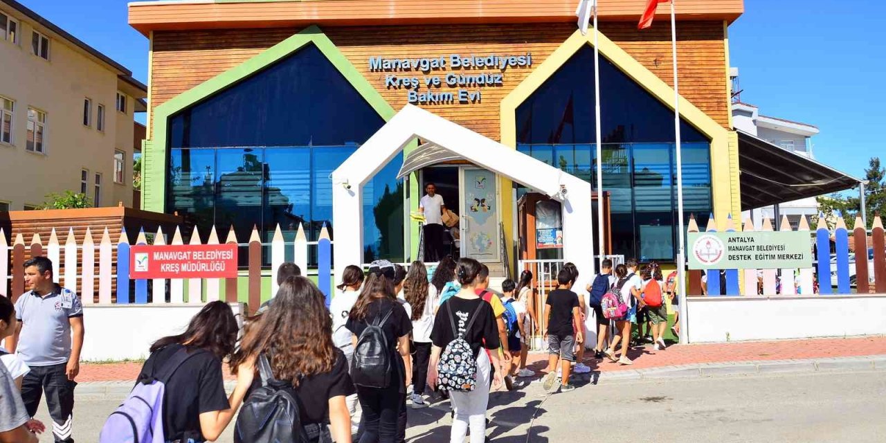 Çocuklar Hem Öğrenecek Hem Eğlenecek