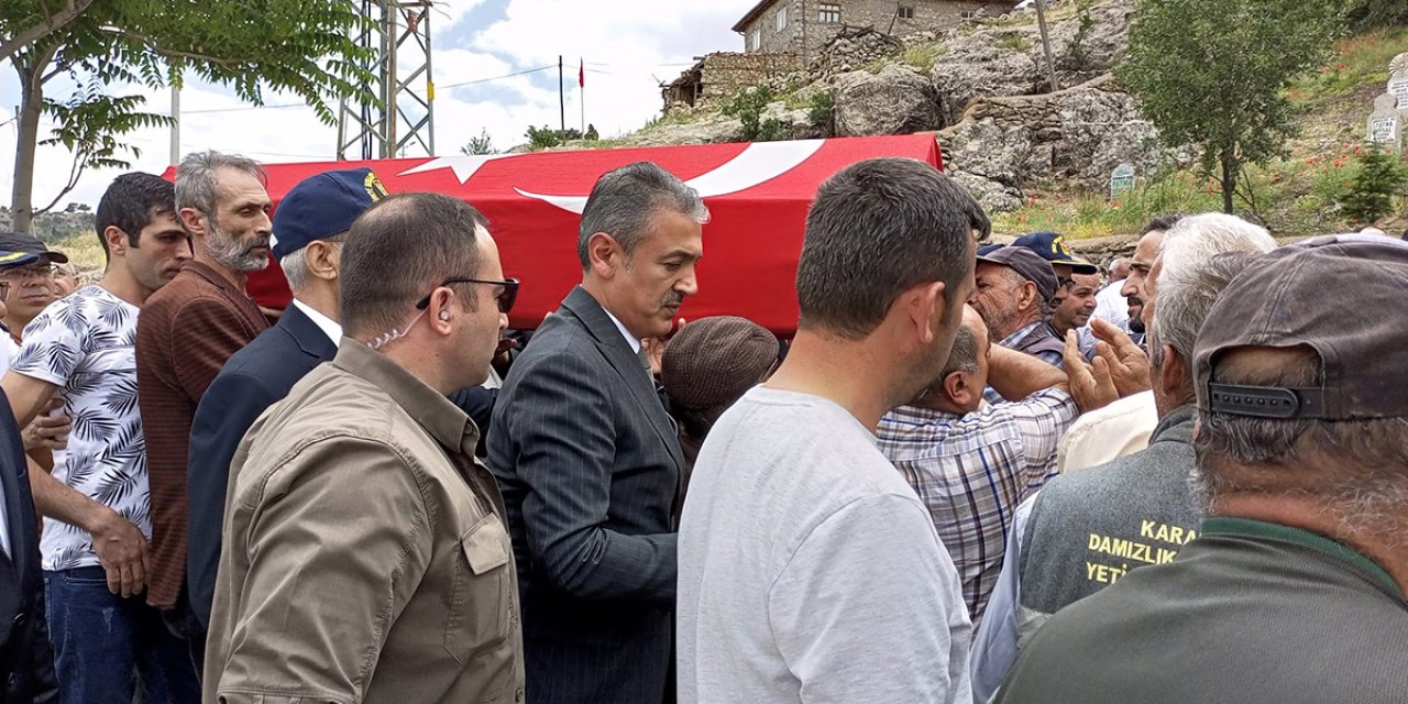 Karamanlı Gazi Göcer'de Defnedildi