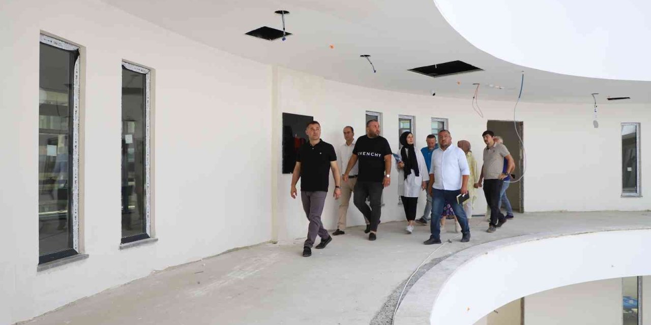 Oba Çocuk Kreşi Ve Gündüz Bakımevi Gün Sayıyor