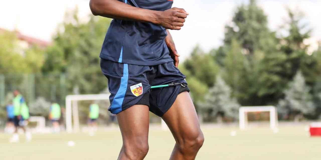 Kayserispor Antrenmanlarını Sürdürüyor