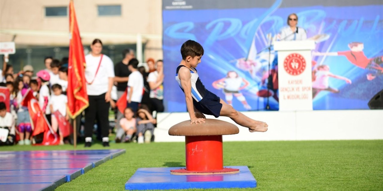 Kayseri’de Gsb Yaz Spor Okulları Açıldı