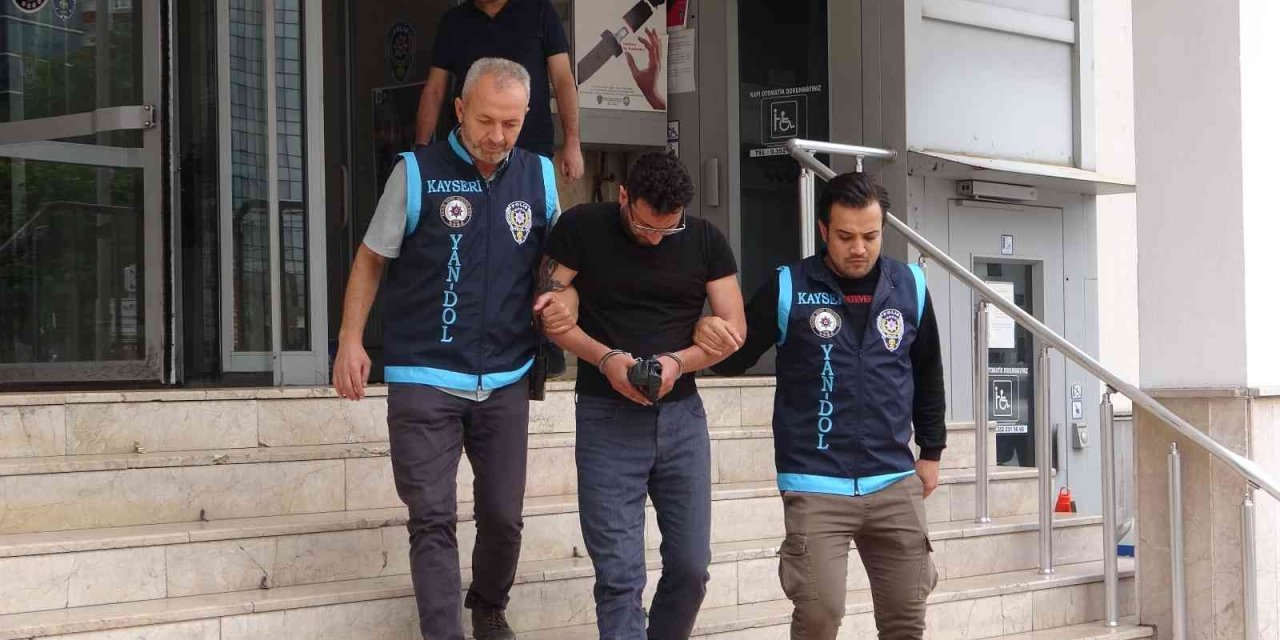 İcra Yoluyla Satılan Araçları Düşük Fiyatlara Alacağını Vaat Etti, 4 Milyon Tl Dolandırdı