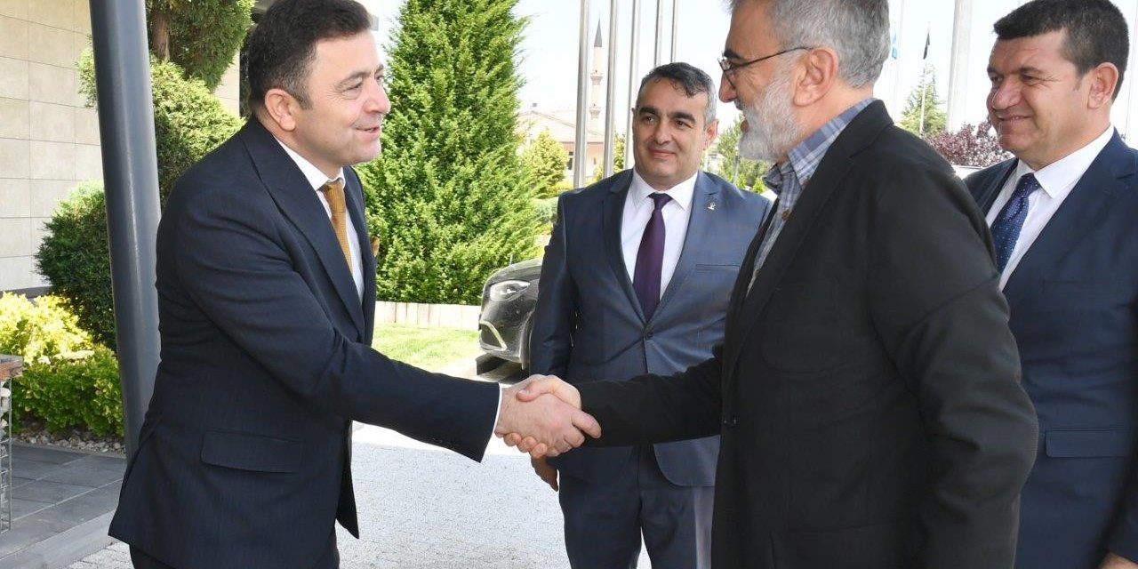 Milletvekili Taner Yıldız, Kayseri Osb Başkanı Mehmet Yalçın’ı Ziyaret Etti