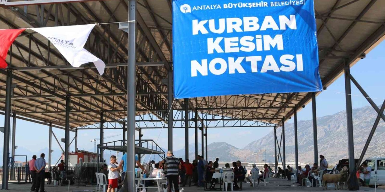Büyükşehir’den Üç Noktada Ücretsiz Kurban Kesimi