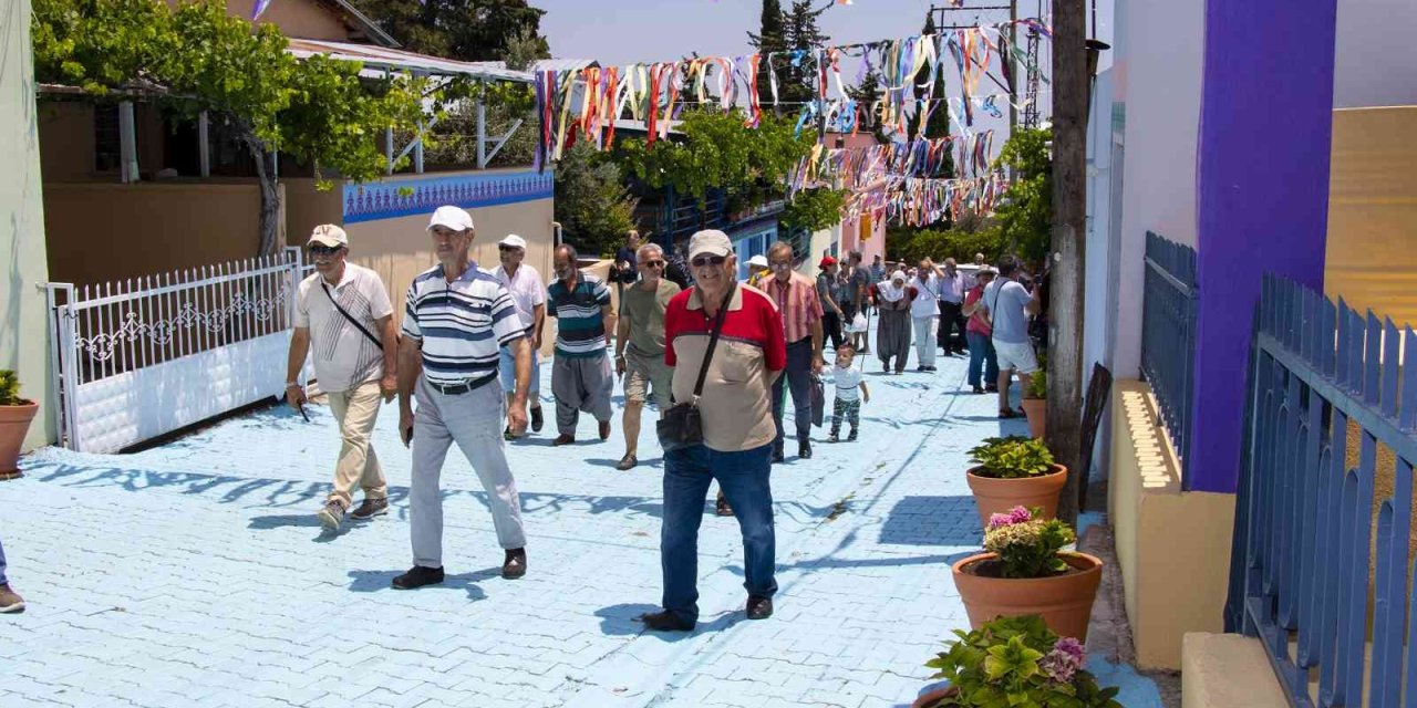 Emekli Evi Üyeleri Köy Havası Aldı