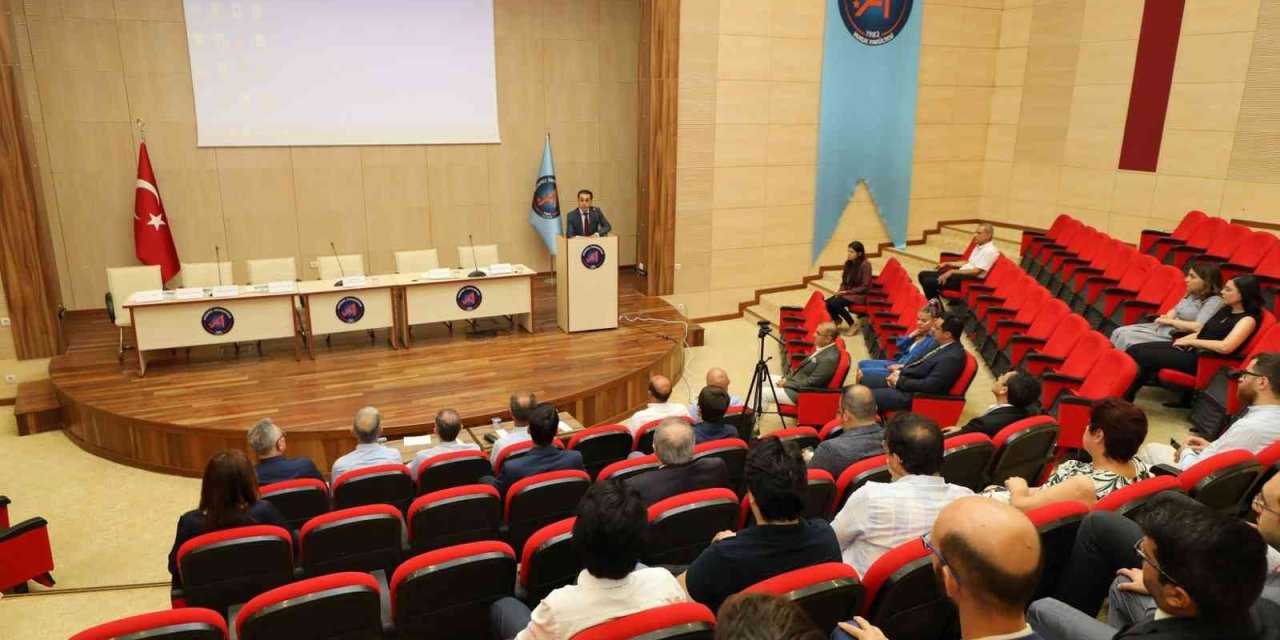 Uluslararası Akdeniz Hukuk Kongresi Başladı