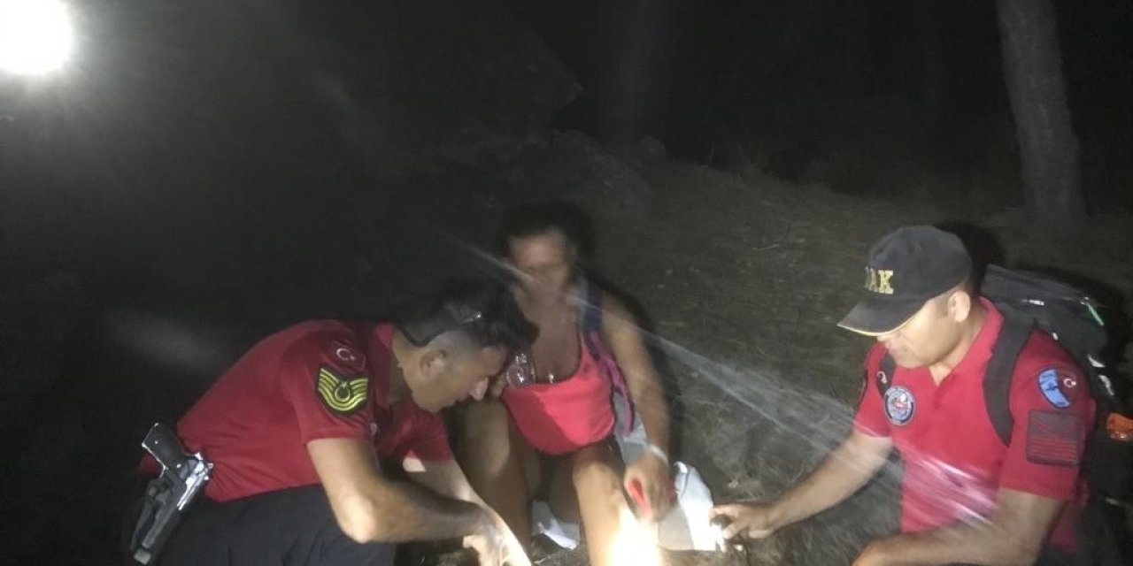 Ayağı Burkulunca Ormanda Mahsur Kalan Turistin İmdadına Jandarma Yetişti