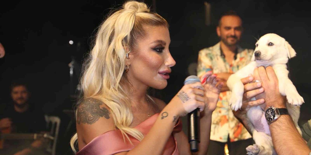 Festivalin Kapanışında İrem Derici Muhteşem Bir Konser Verdi