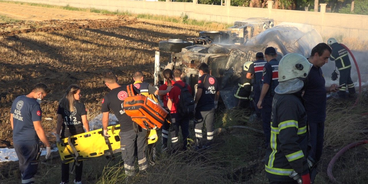 Devrilen Tankerin İçinde Yanarak Can Verdi