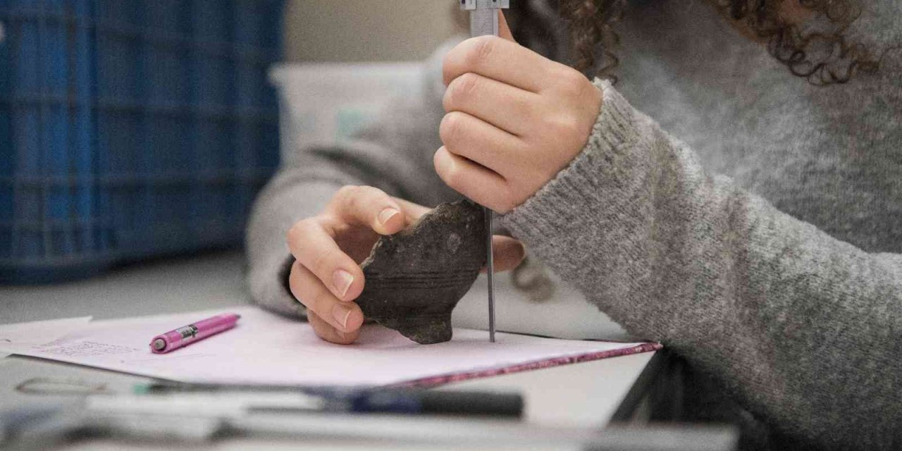 Anadolu Üniversitesi Edebiyat Fakültesi, Düşünce Dünyasını Zenginleştiren Mezunlar Yetiştiriyor