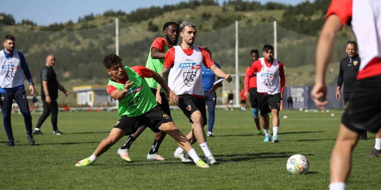 Kayserispor Deplasmanda Başlıyor