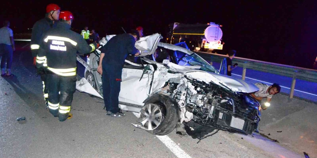 Konya’da Otomobil Kamyona Çarptı: 4 Yaralı