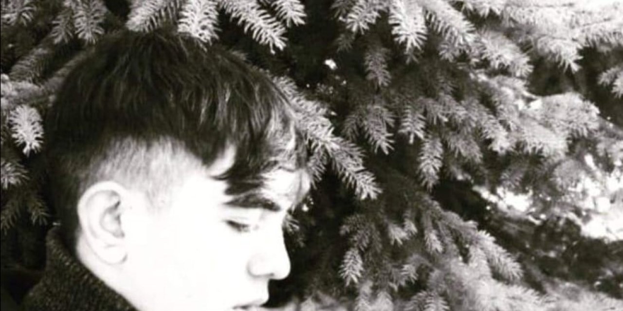 Park Halindeki Araca Çarpan Motosikletli Hayatını Kaybetti