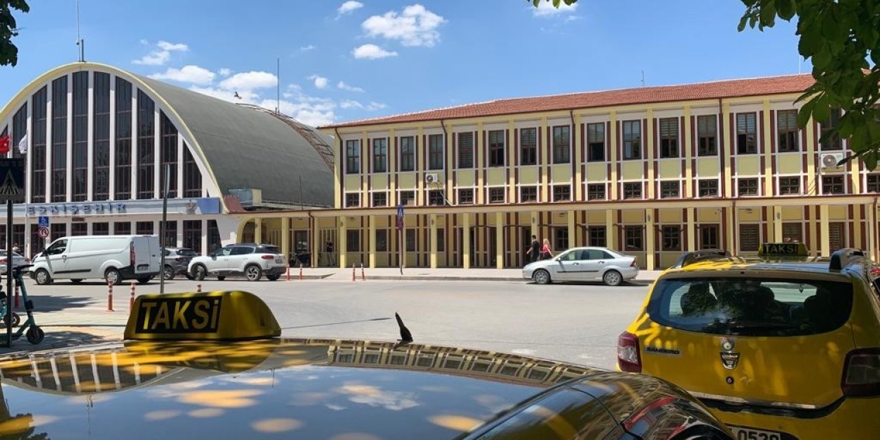 Eskişehir’de Taksi Esnafının Bayram Yoğunluğu