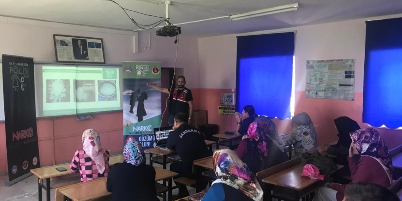 Jandarma’dan ‘en İyi Narkotik Polisi Anne Projesi’