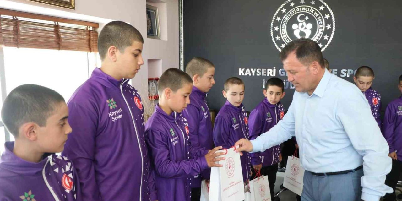 Bünyanlı Basketbolculardan Ali İhsan Kabakcı’ya Ziyaret