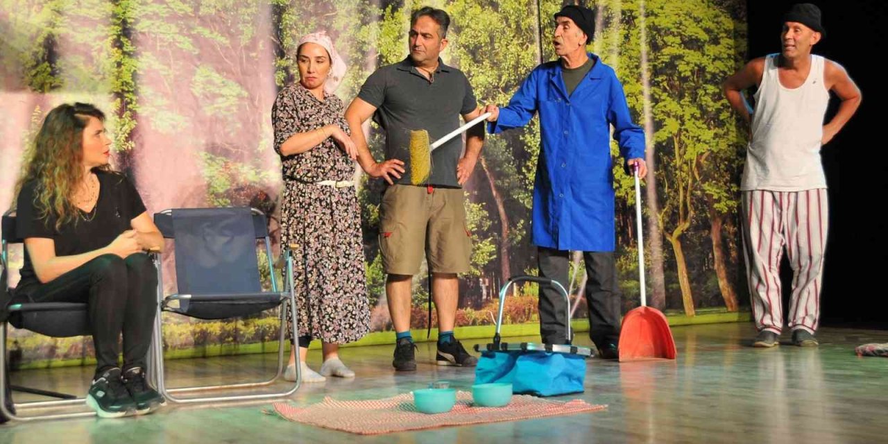 Piknik Sepetinde Kahkaha Tufanı