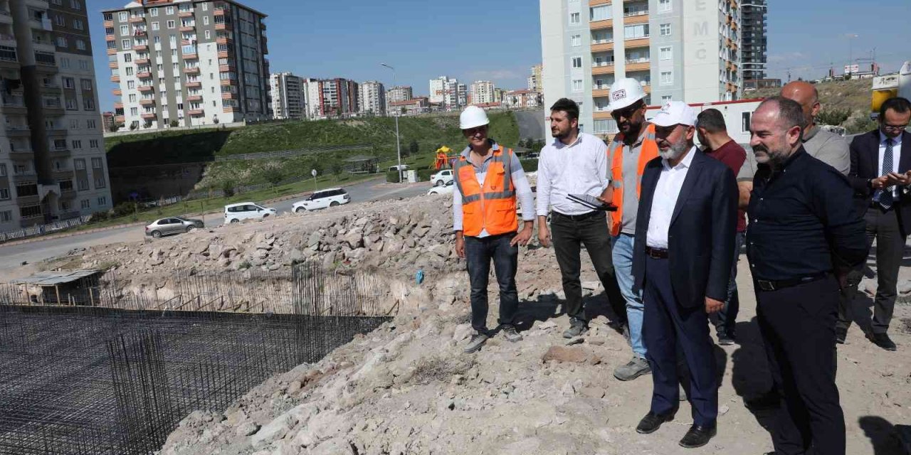 Kocasinan’da 24 Derslikli Ve 6 Ek Ders Sınıflı Lisenin Temeli Atıldı