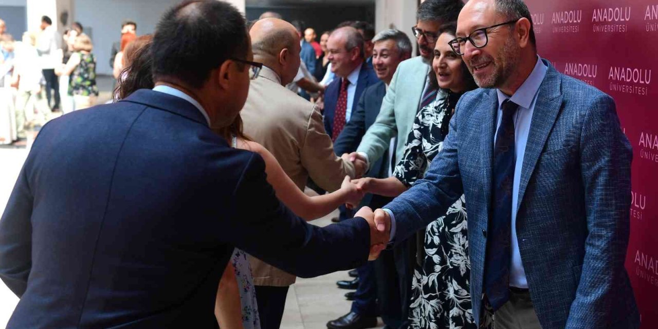 Anadolu Üniversitesi Ailesi Bayramlaşma Töreninde Bir Araya Geldi