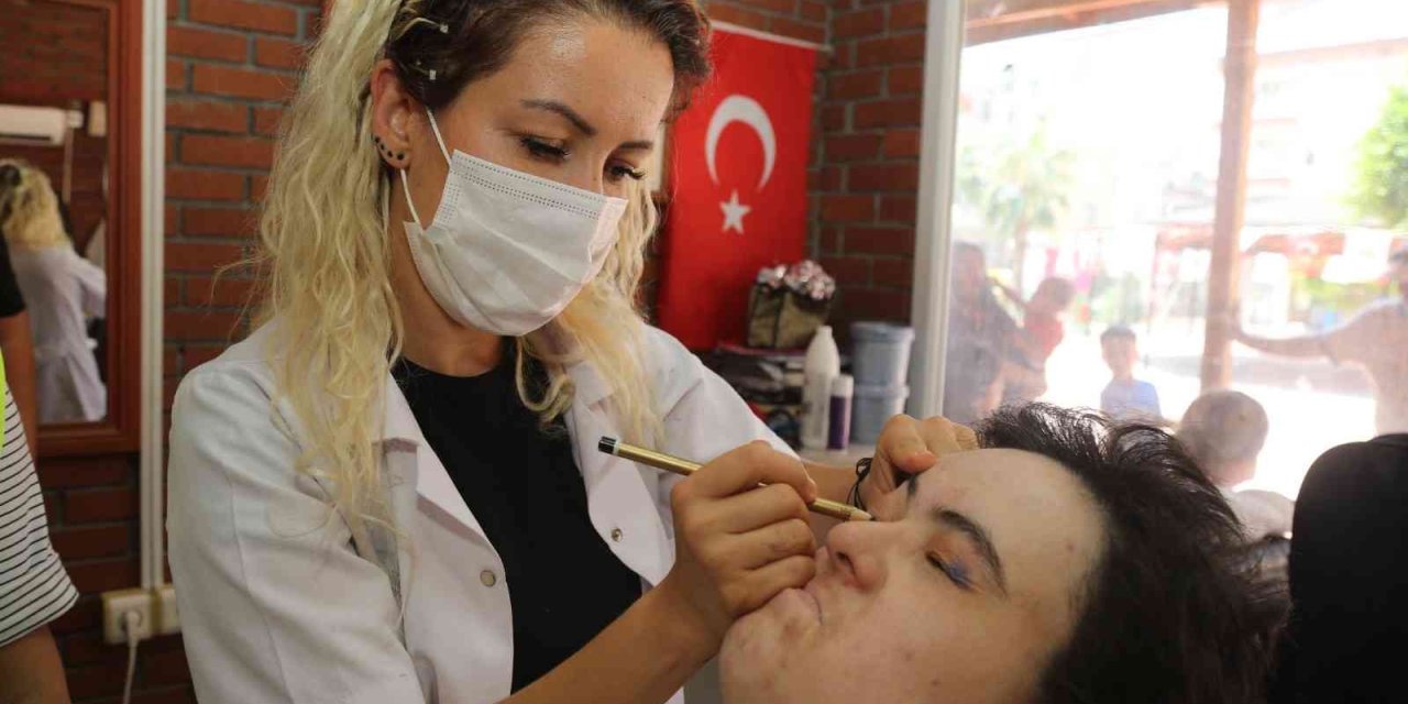 Toroslar Belediyesinden Özel Bireylere Kuaför Hizmeti