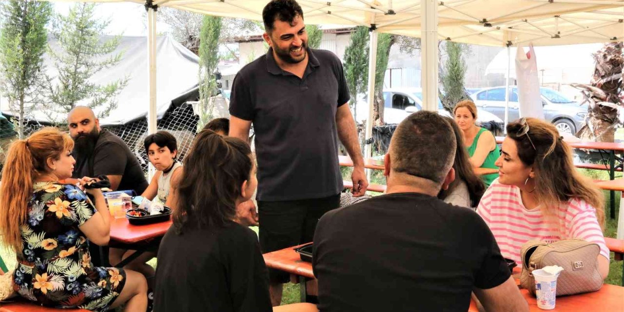 Kurban Kesimini Uzmanlar Halletti, Onlara Bayram Heyecanı Kaldı