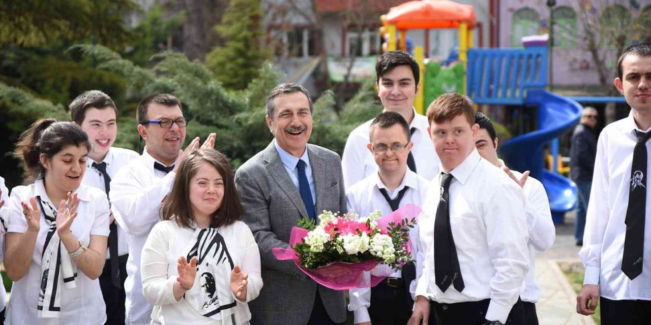 Gökkuşağı Kafe 11 Yaşında