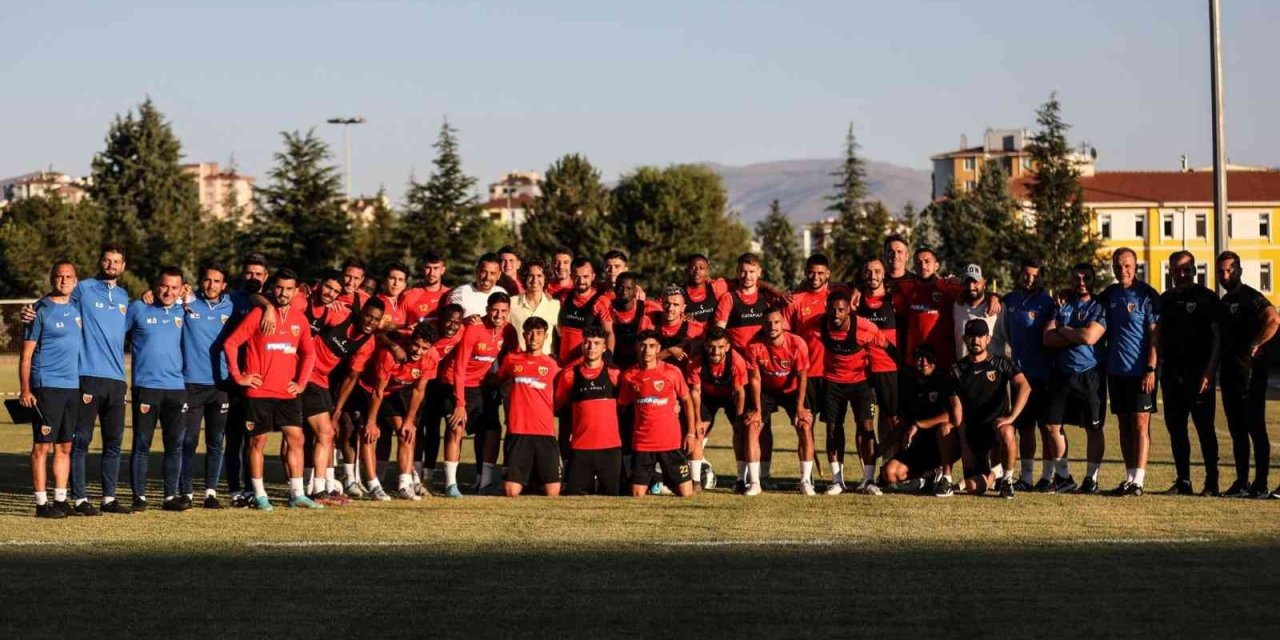 Kayserisporlu Emre Demir, Barcelona’ya Gitti