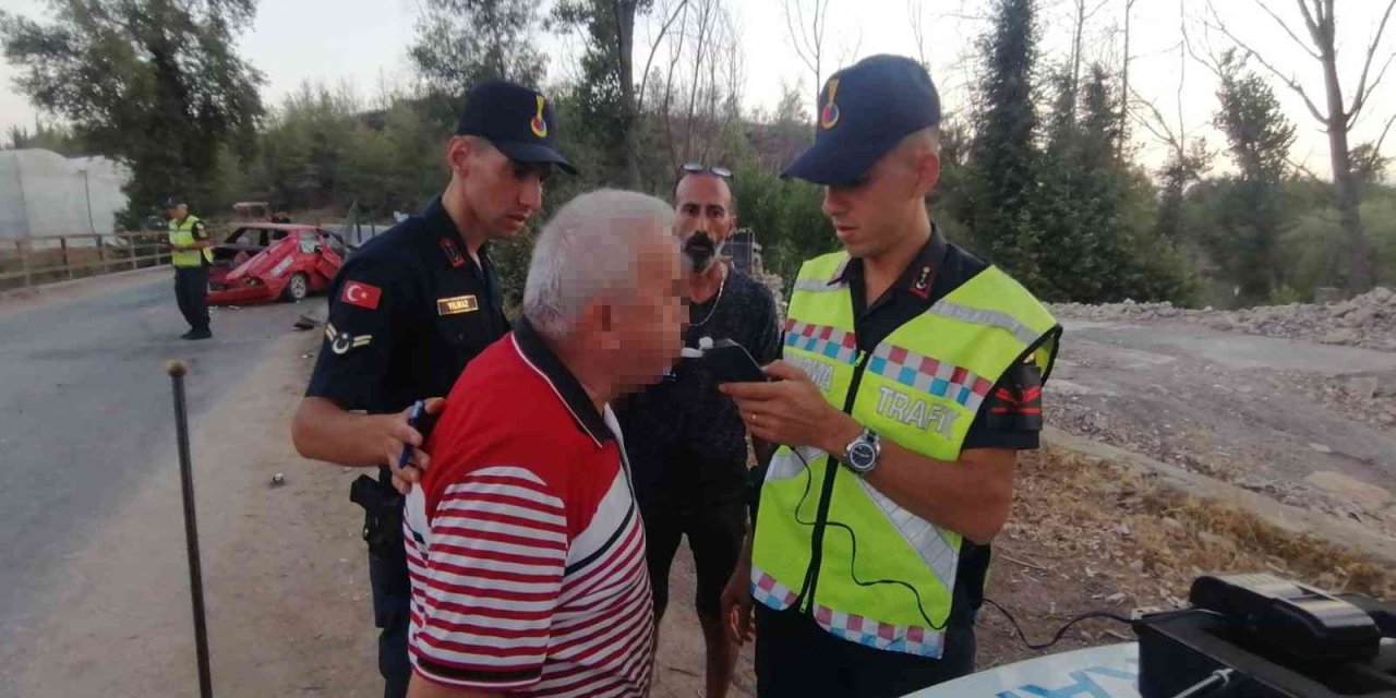 Alkollü Halde Köprü Korkuluklarına Çarptı, ’Şaştım Kaldım’ Dedi