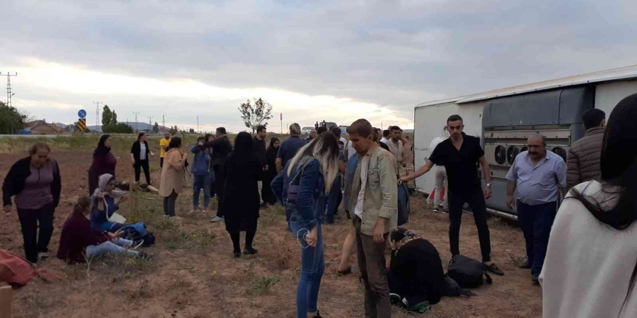 Kayseri’de Tur Otobüsü Devrildi: 31 Yaralı