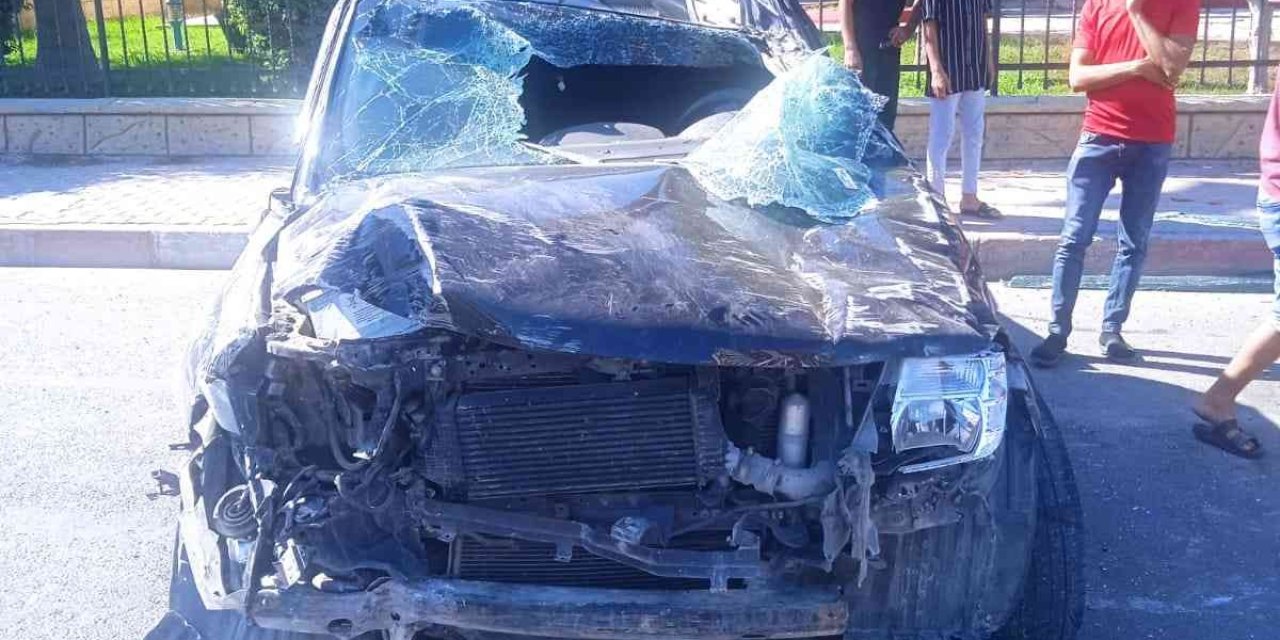Trafik Kazasında 2 Kişi Yaralandı