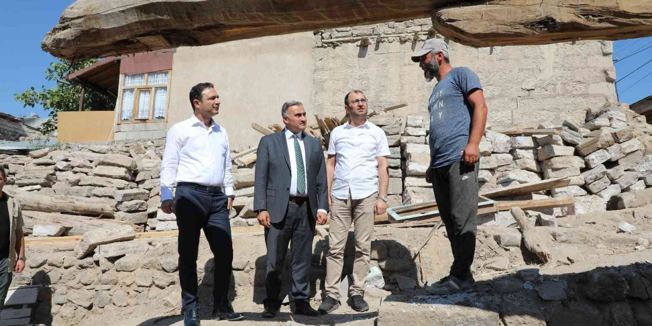 Develi Protokolü, Aslanlı Ev Restorasyonunu Yerinde İncelendi