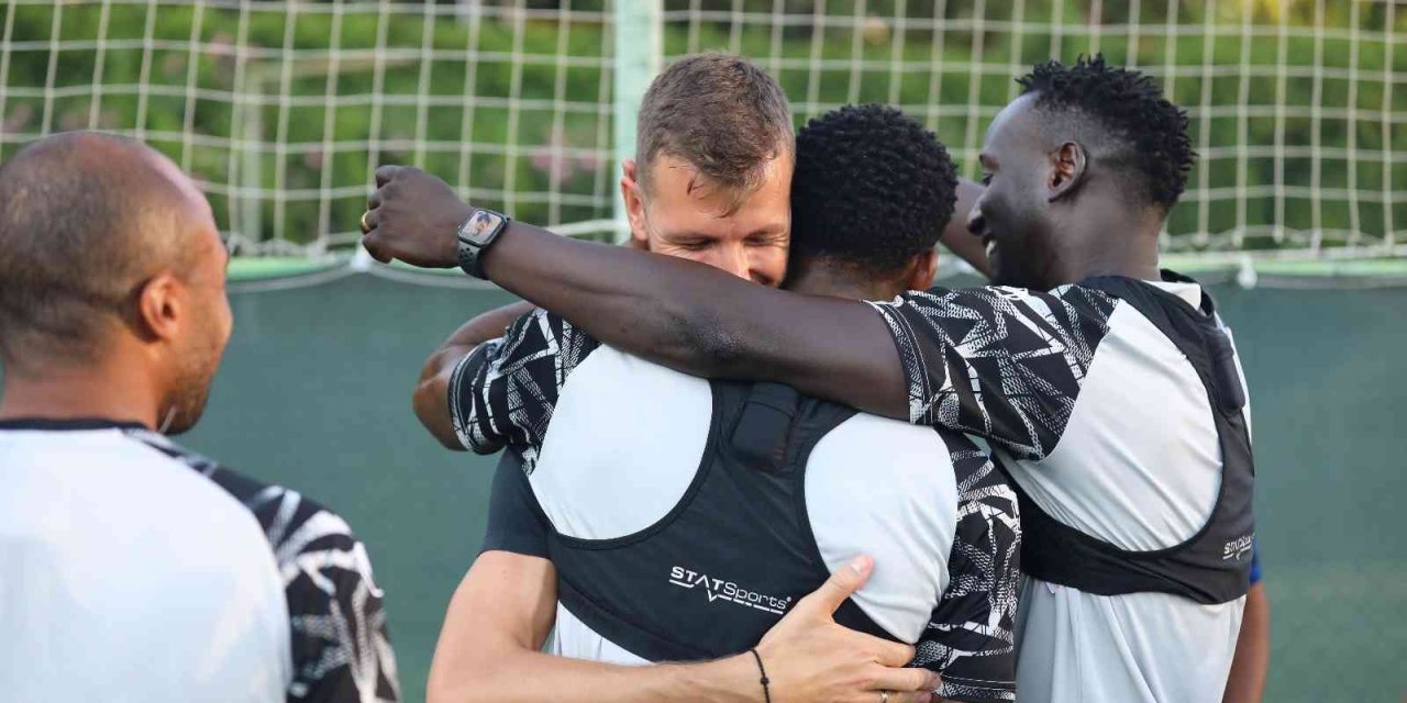 Alanyaspor, Milunovic İle Yollarını Ayırdı