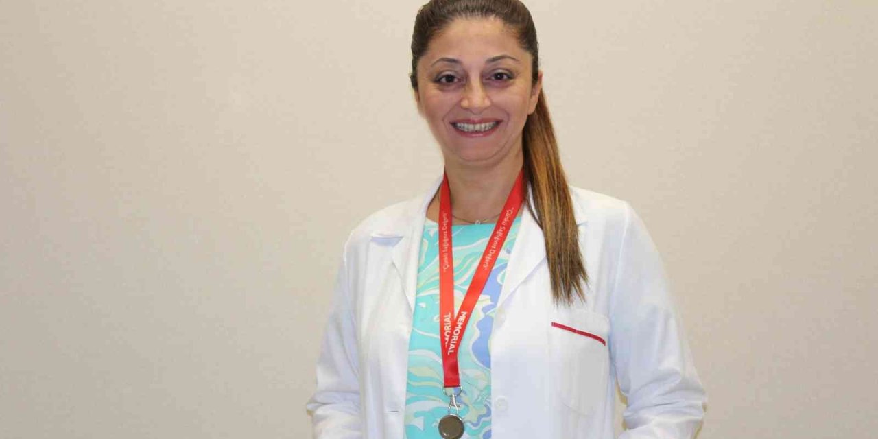 20 Yaşından Sonra Kendi Kendine Meme Muayenesi Hayat Kurtarabilir