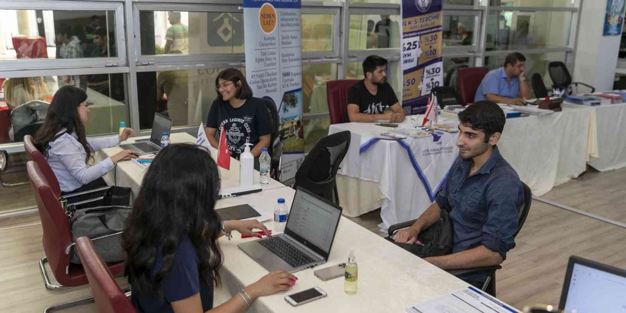 Mersin’de ’YKS Tercih Danışmanlık Günleri’ Başladı