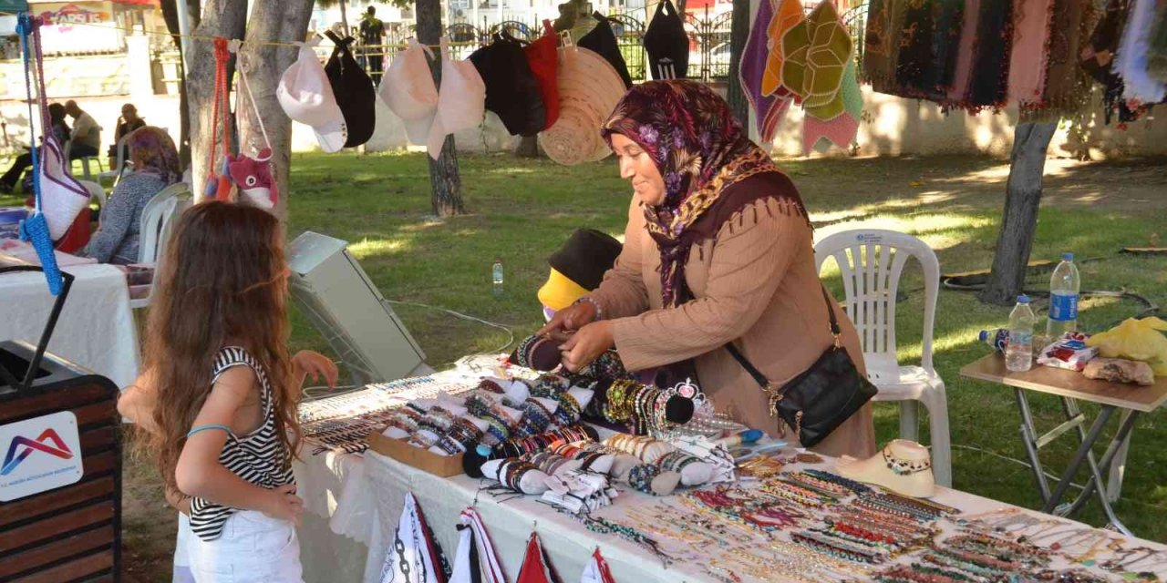 Üreten Ellerin Emeği, Katma Değere Çevriliyor