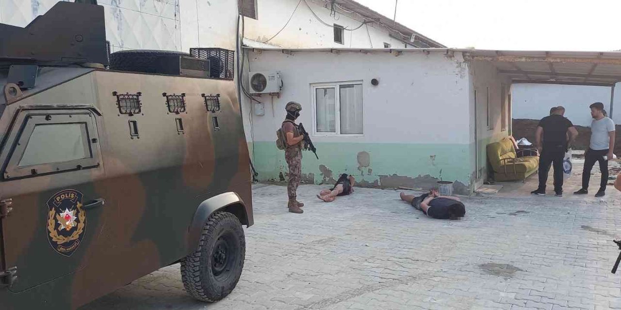 Mersin’de Eylem Hazırlığındaki 2 Pkk’lı Nefes Kesen Operasyonla Yakalandı