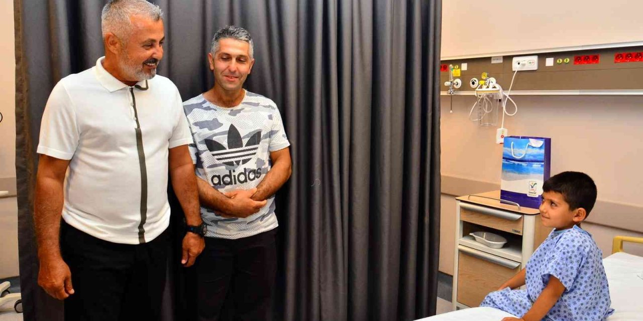 Başkan Sözen, Sünnet Çocuklarına Moral Verdi