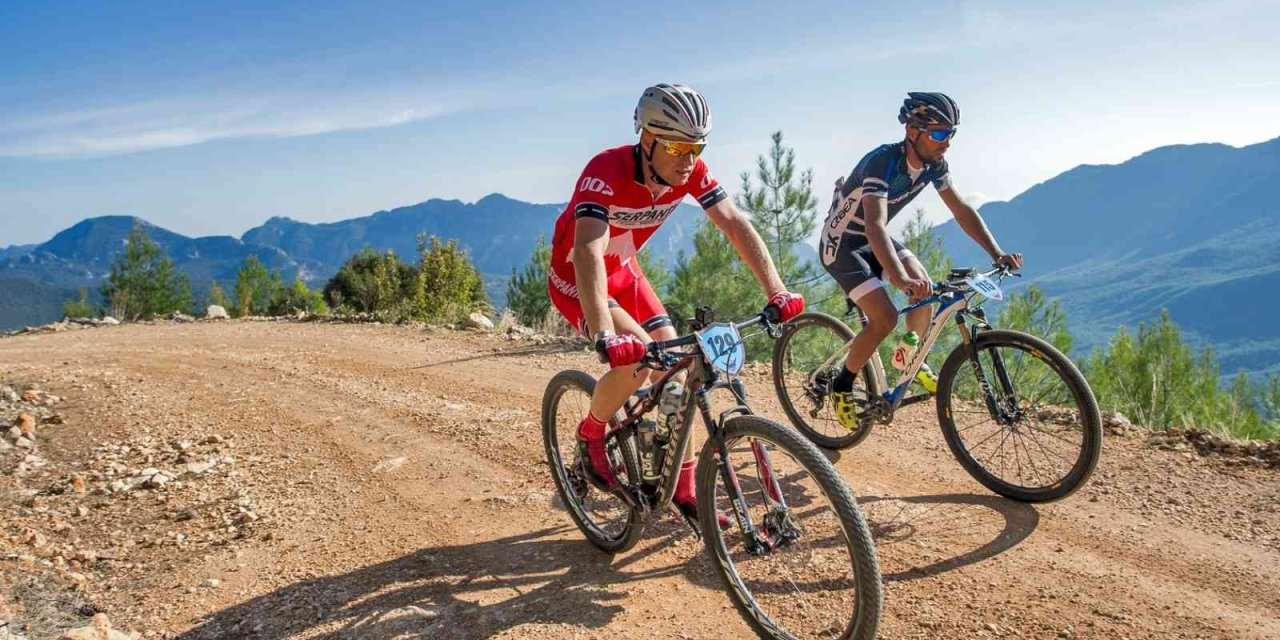 İngiliz Bisiklet Dergisi Sayfalarında Kemer’e Yer Verdi