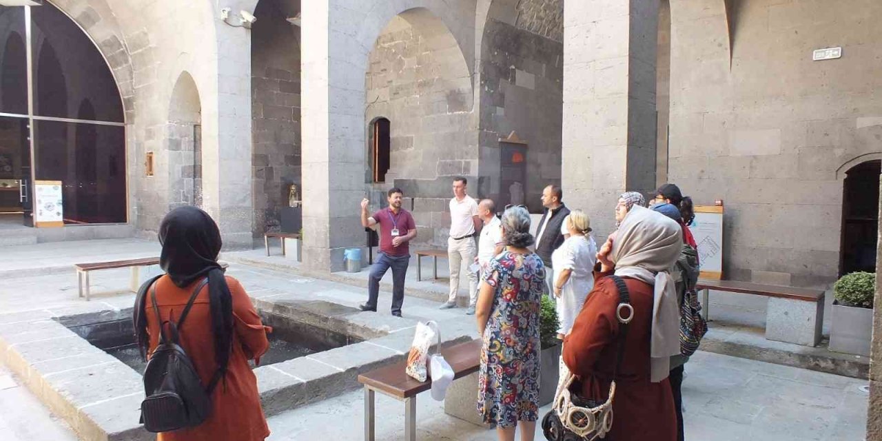 Kursiyerler, Kayseri’nin Güzelliklerini Keşfediyor
