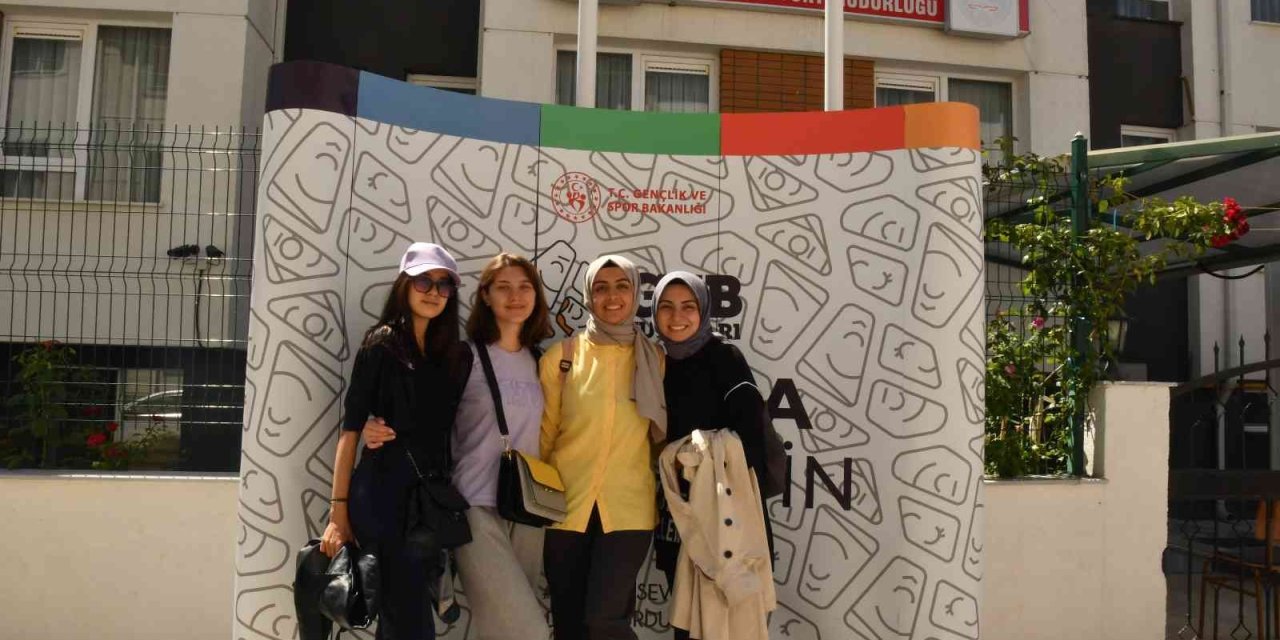 Eskişehir Öğrenci Yurtları Seyehatsever Gençlere Hizmet Vermeye Devam Ediyor