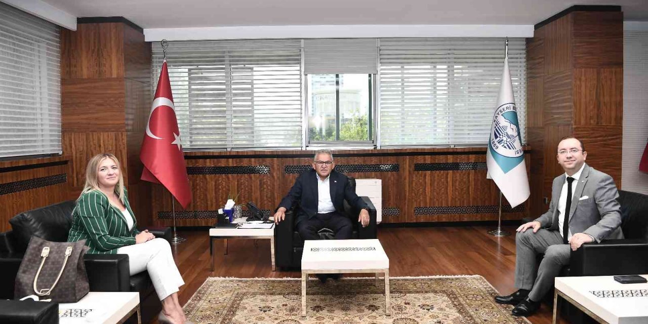 Başkan Büyükkılıç’a Ziyaretçi Akını