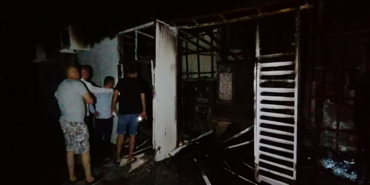 5 Yıldızlı Otelin Sahil Barında Korkutan Yangın