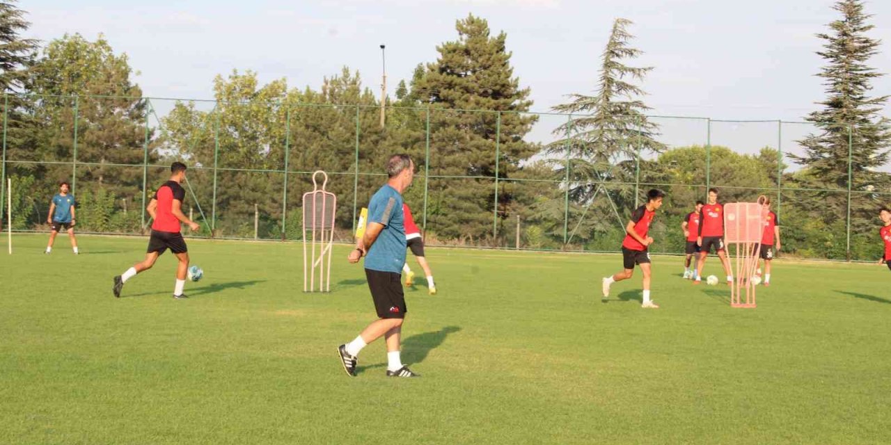 Eskişehirspor Yeni Sezonda Da Genç Futbolcular İle Mücadele Edecek