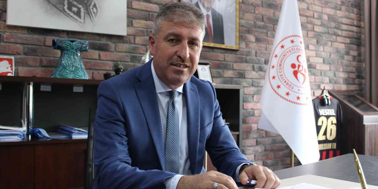 Eskişehir Gençlik Ve Spor İl Müdürü Er: “gençleri Evlerinde Hissettirecek Merkezler Tesis Ediyoruz”