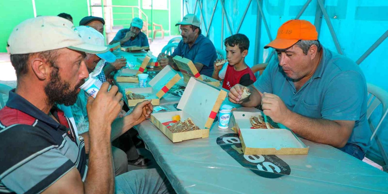 Talas’tan Çiftçiye Öğlen Kumanyası