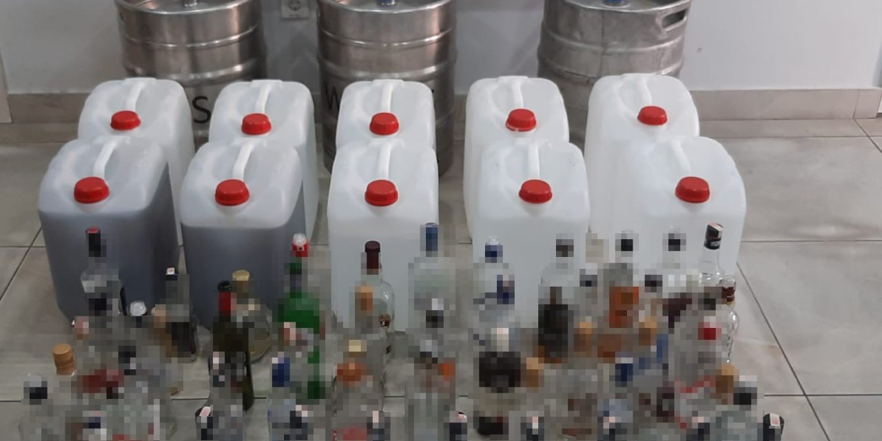 Manavgat’ta Otel Odasında 387 Litre Sahte İçki Ele Geçirildi