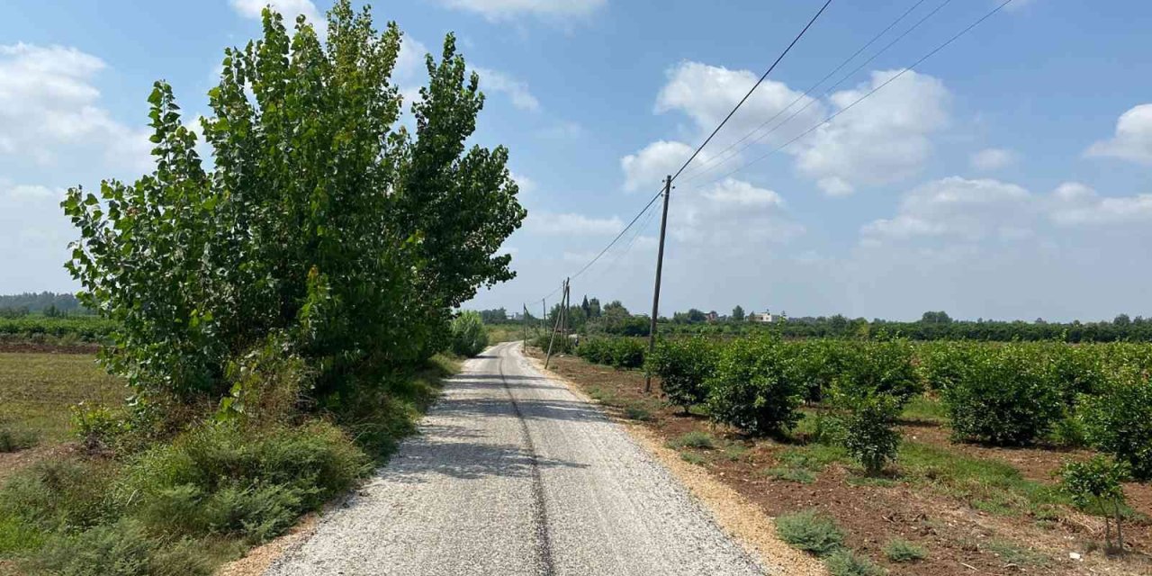 Tarsus’ta 12 Mahallenin Yolu Daha Asfaltlandı