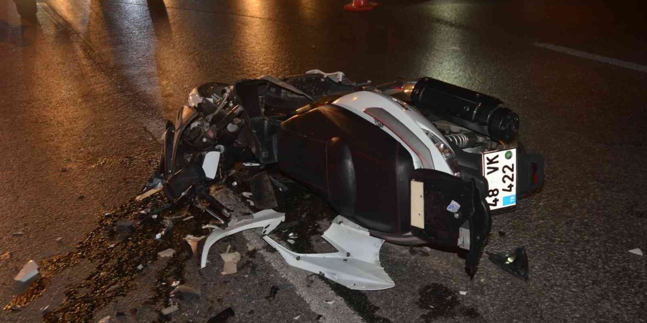 Antalya’da Motosiklet Kazası: 2 Ağır Yaralı