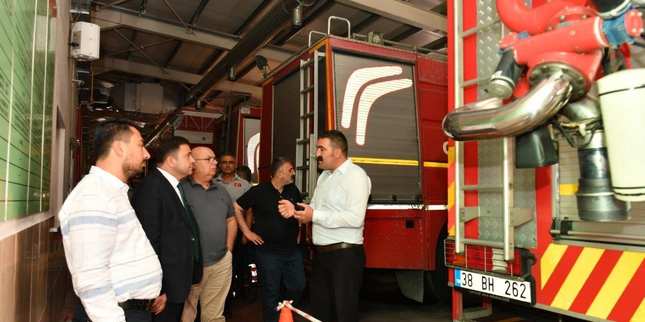 Başkan Yalçın Osb İtfaiyesi’nde İncelemelerde Bulundu