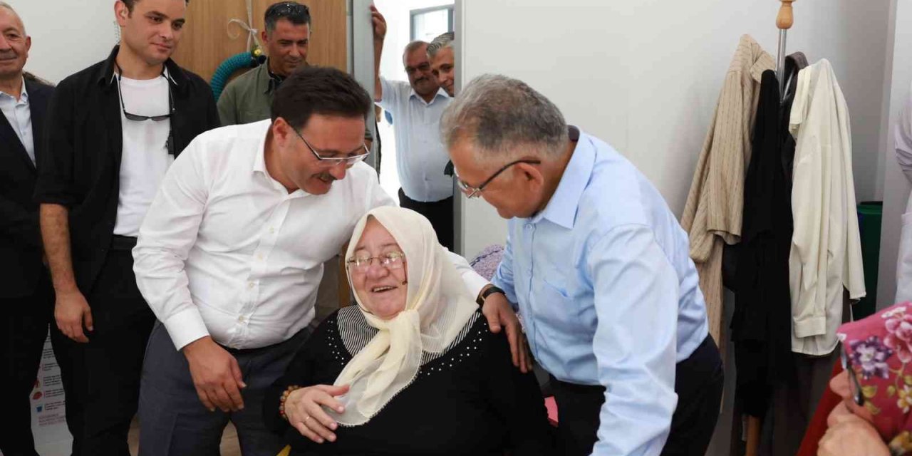 Başkan Büyükkılıç İle Vali Çiçek’ten Özel Çocuklar Ve Ulu Çınarlara Ziyaret